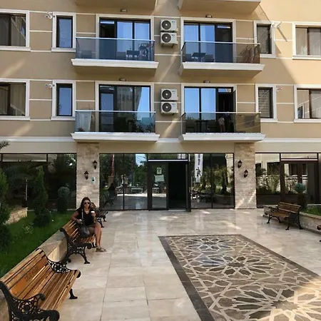 Apartament Eduard Appartement *